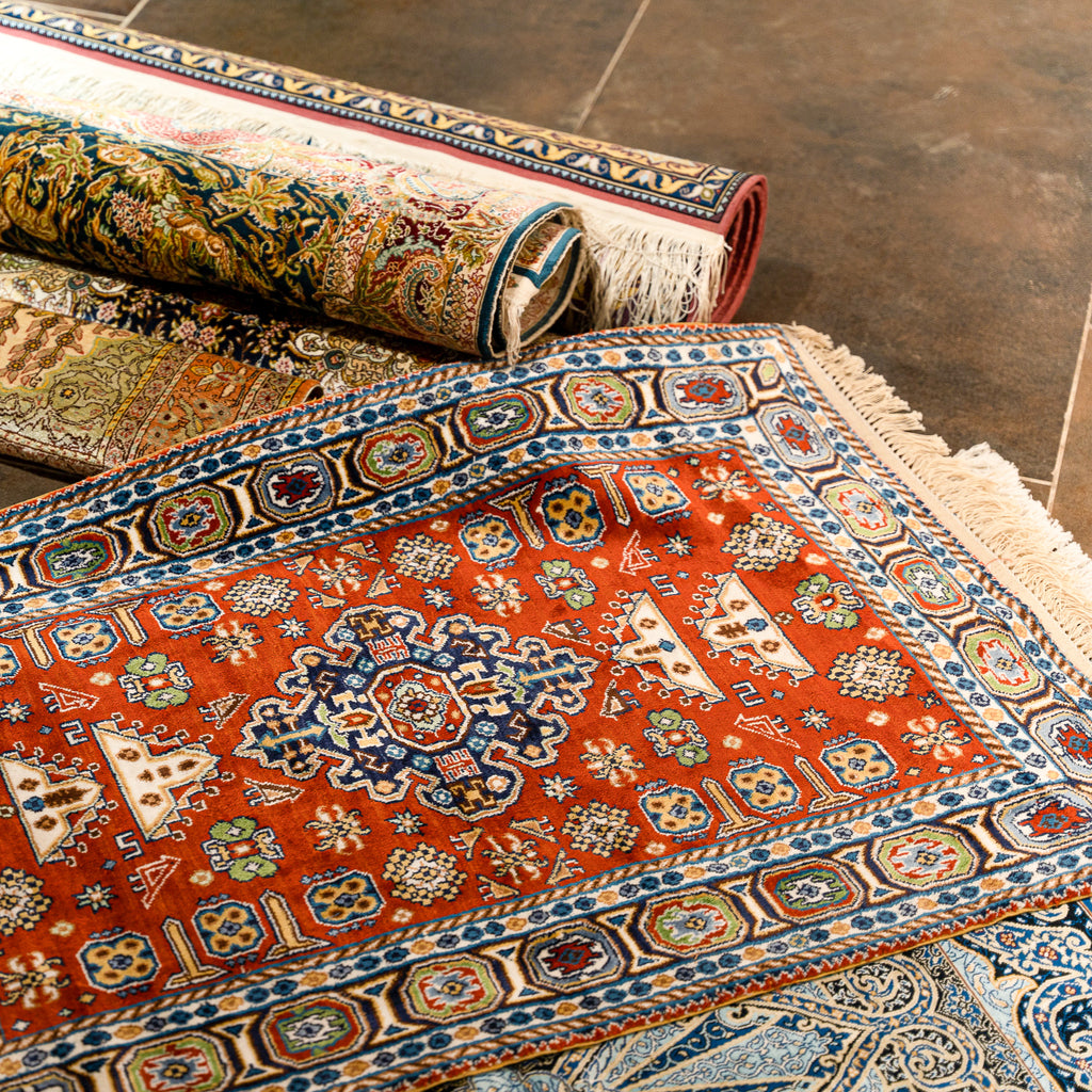 Silk carpets & rugs