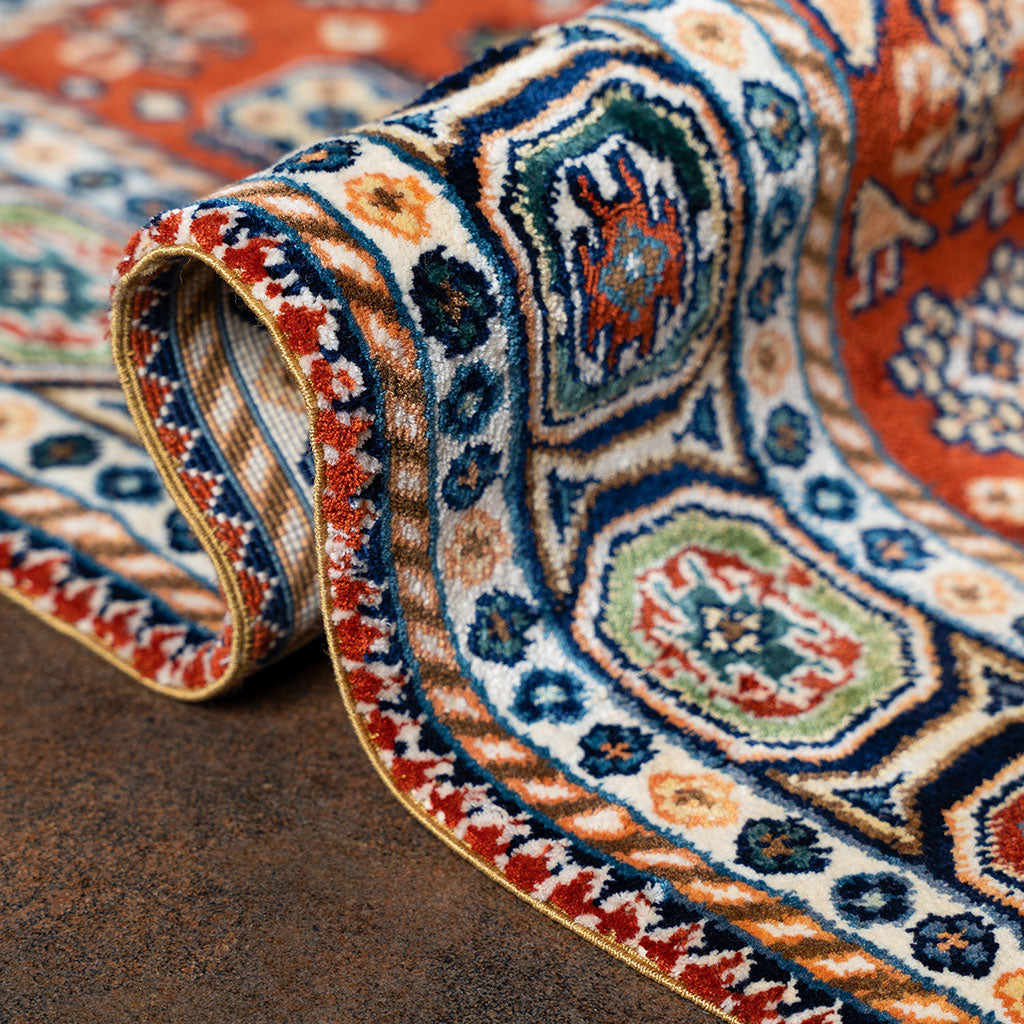 "Gonagkend" Grapefruit red silk carpet