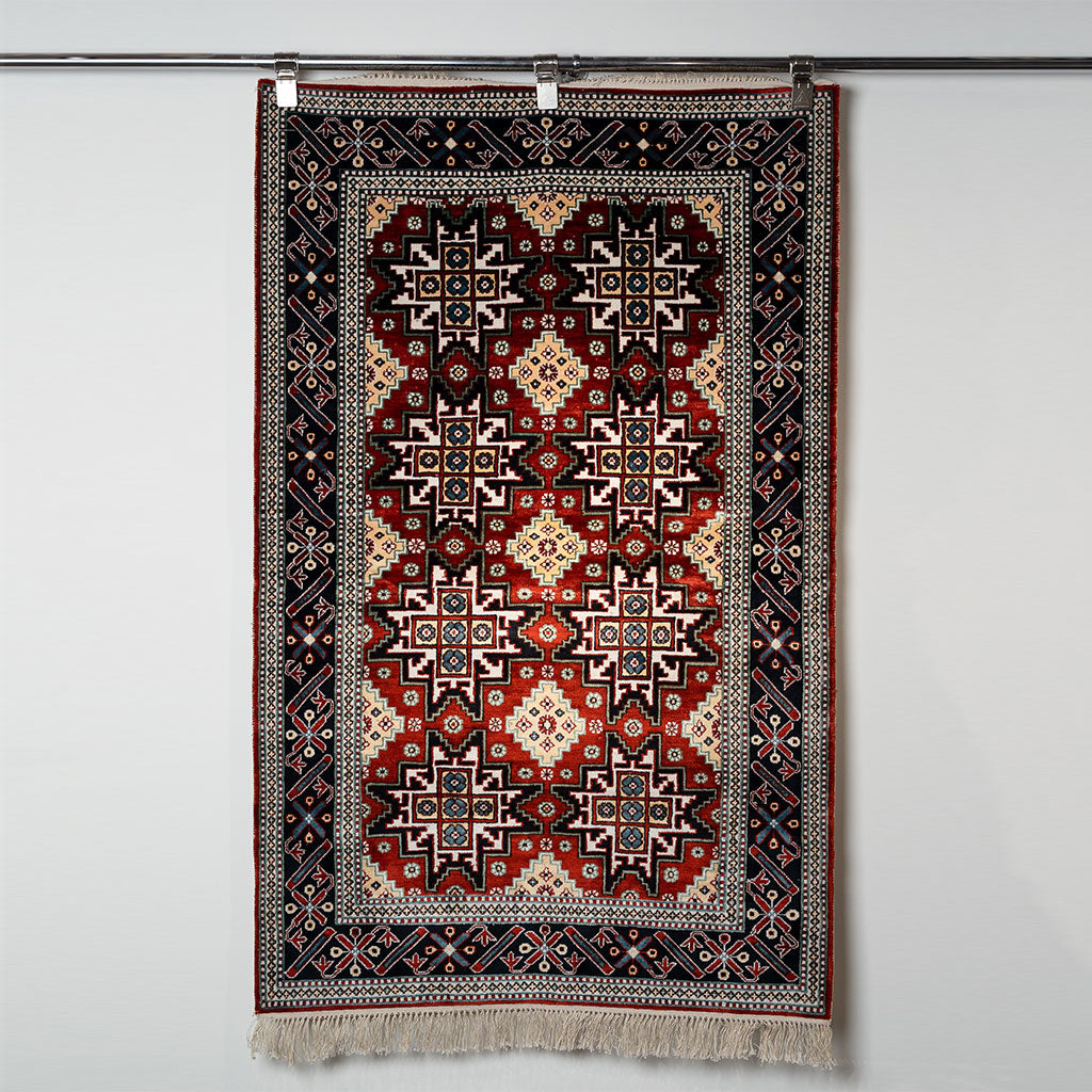 "Zeyve" silk carpet